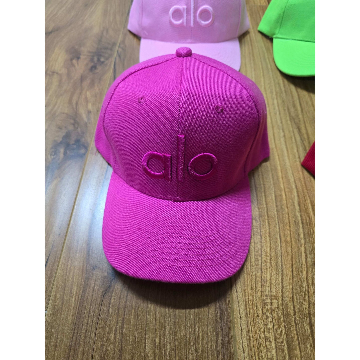Women 's Caps
