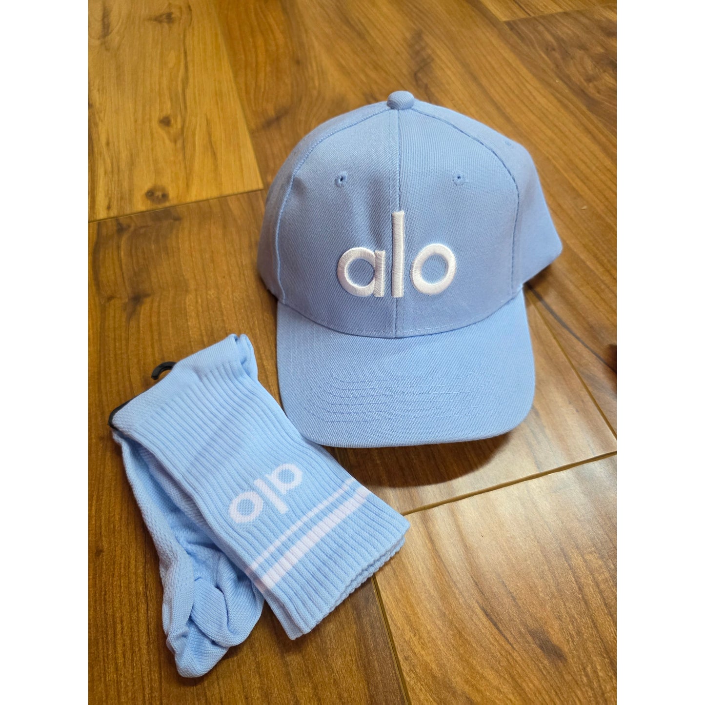 Duo gorra y medias