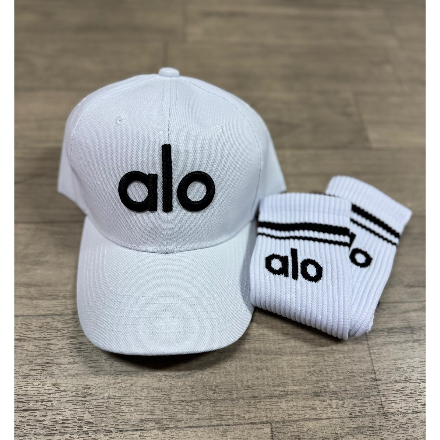 Duo gorra y medias