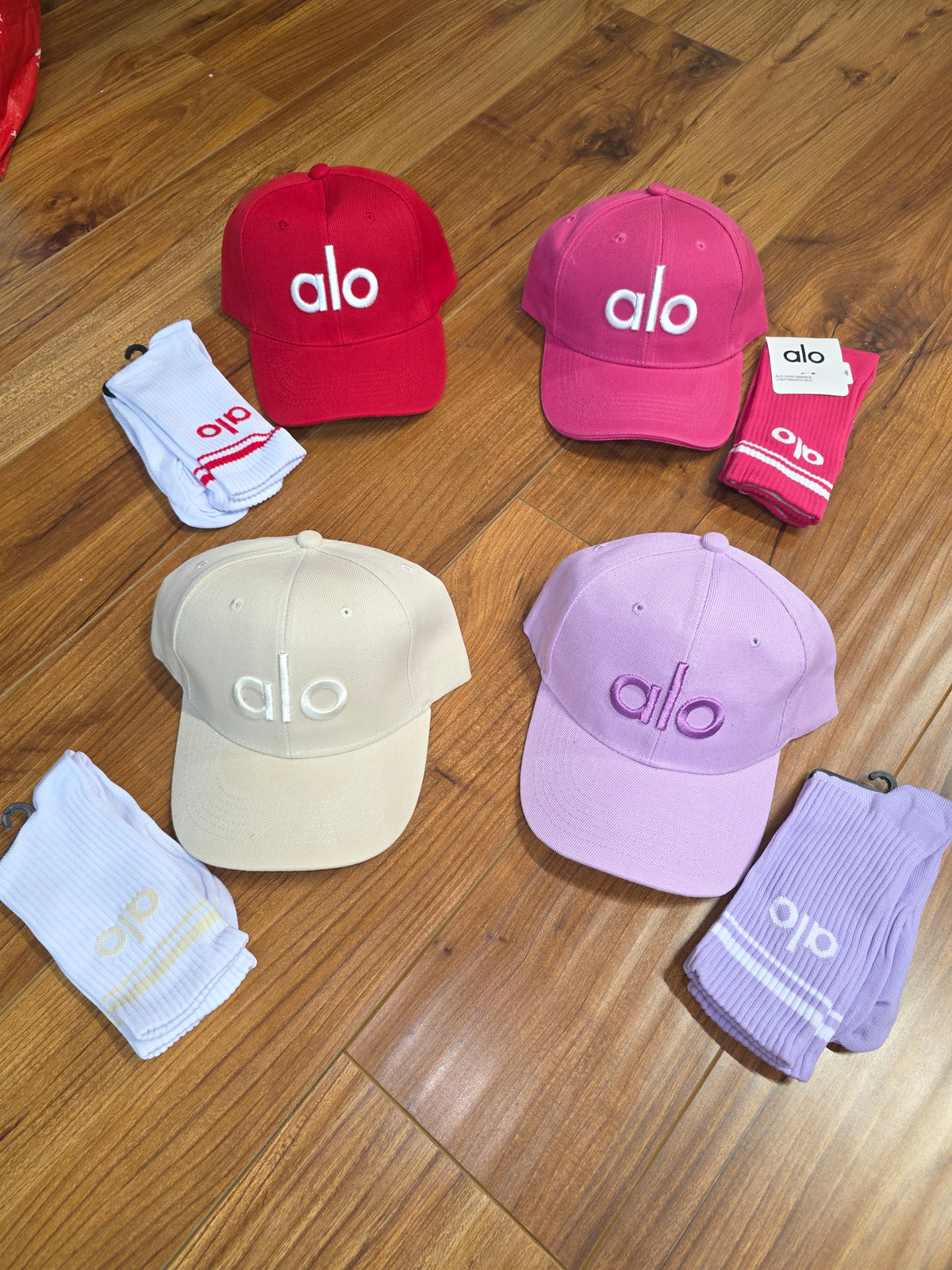 Duo gorra y medias