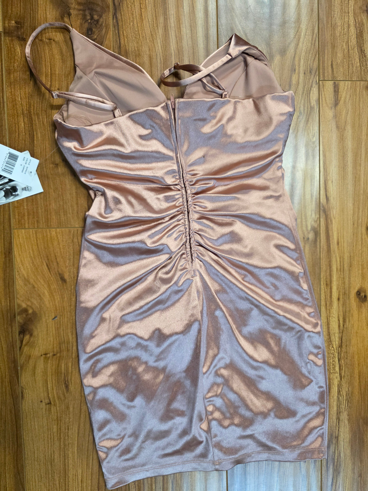 Vestido tiene copa  talla M
