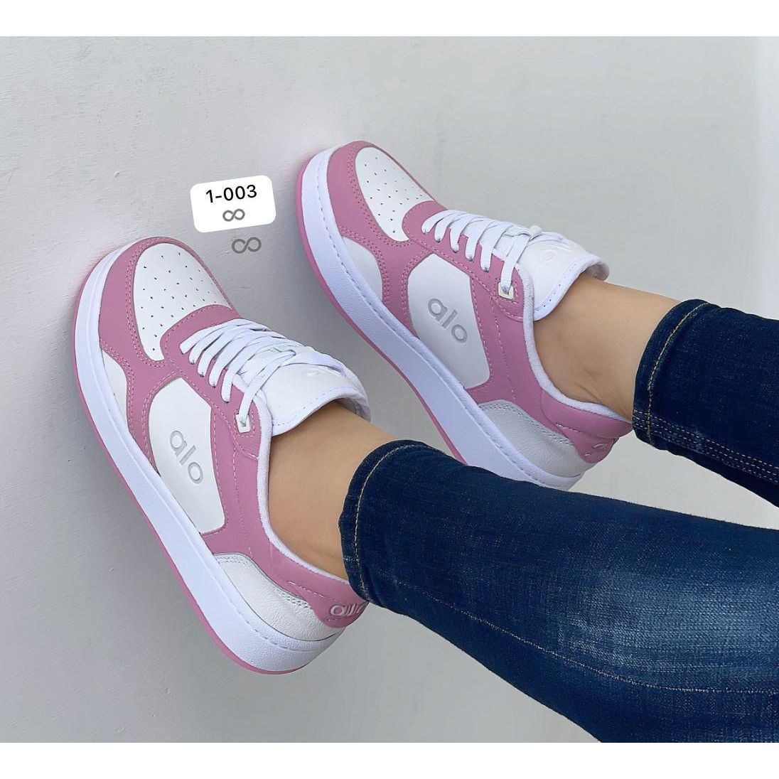 Tenis alo