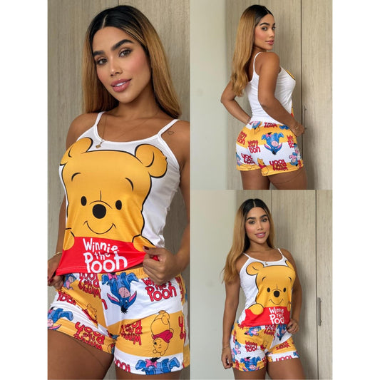 Women's pajamas, combining shorts and blouse for total comfort