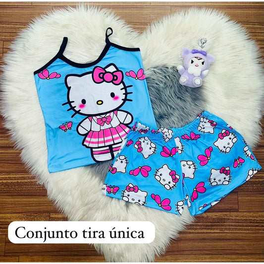 Women's pajamas, combining shorts and blouse for total comfort