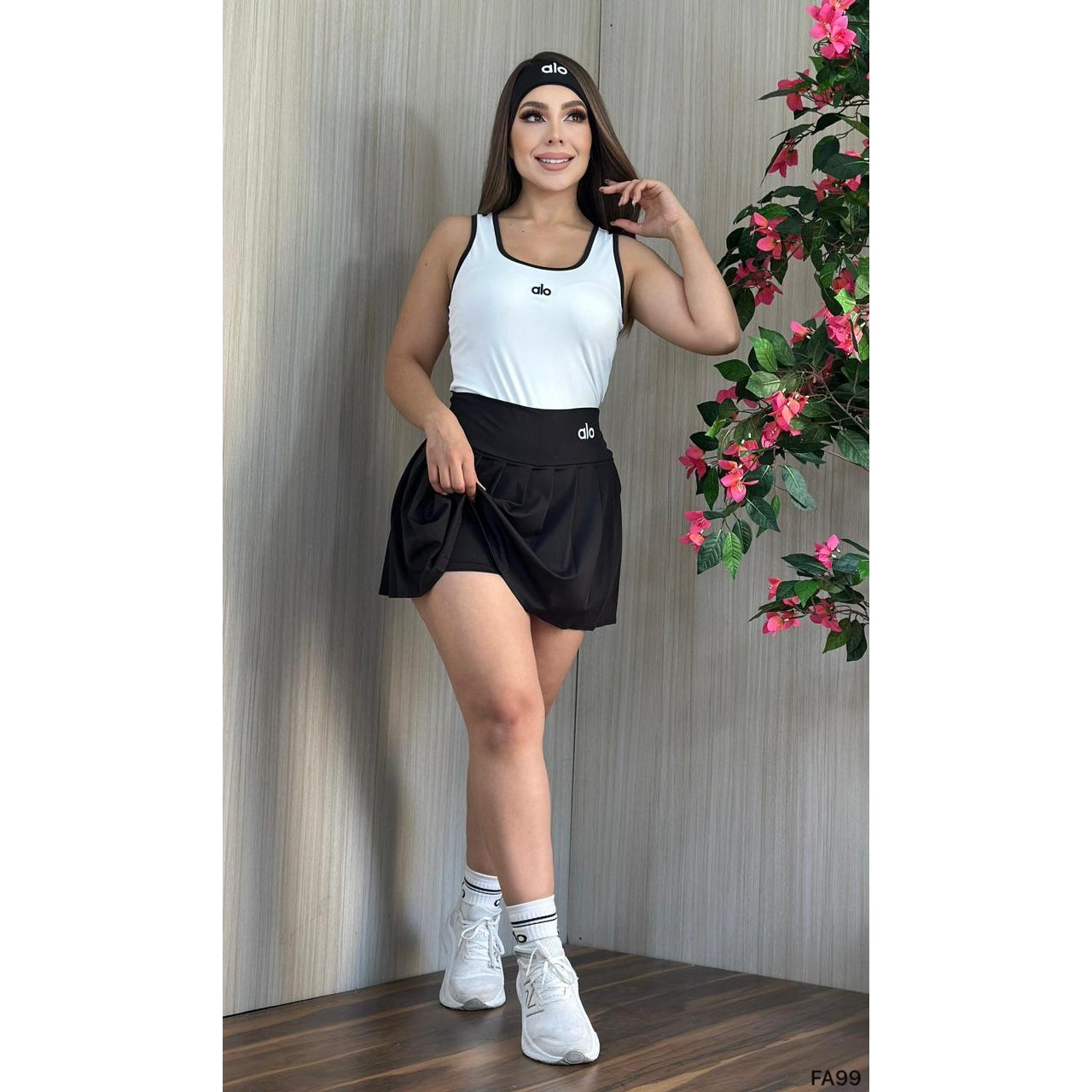 Conjunto saya short con cinta y medias S/M